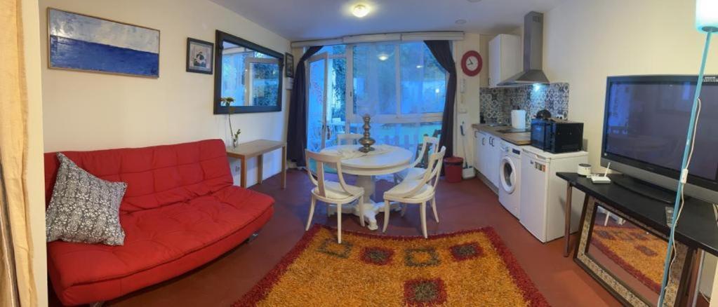 Apartamento Abierto Con Patio Matadepera Kültér fotó