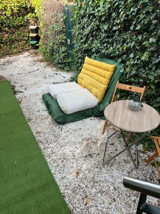 Apartamento Abierto Con Patio Matadepera Kültér fotó